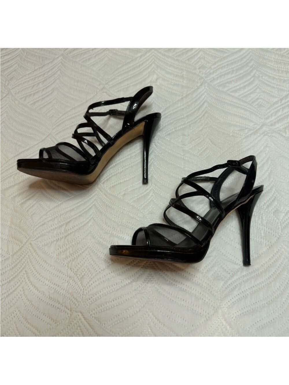 Stuart Weitzman women’s Black Patent Leather Strappy Heel Shoes. Size 8.5 - Picture 3 of 8